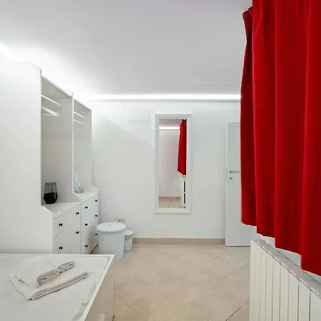 Deluxe B&B